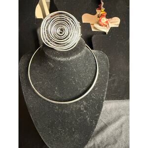 2 piece jewelry lot collar choker necklace and spiral bracelet in silver tone